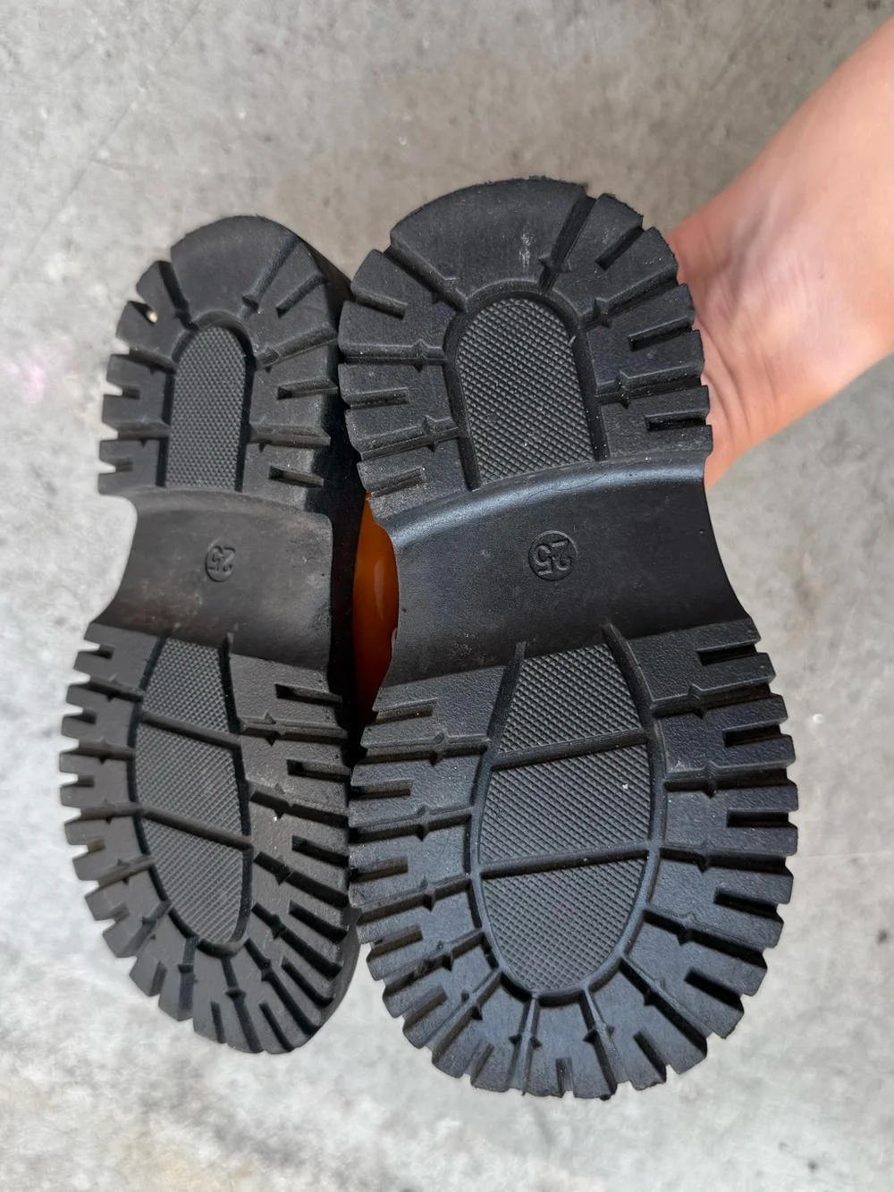 Kids dress shoes